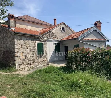 MATULJI, kuća 66 m2 ( u naravi 120 m2 ) - Mihotići, Matulji