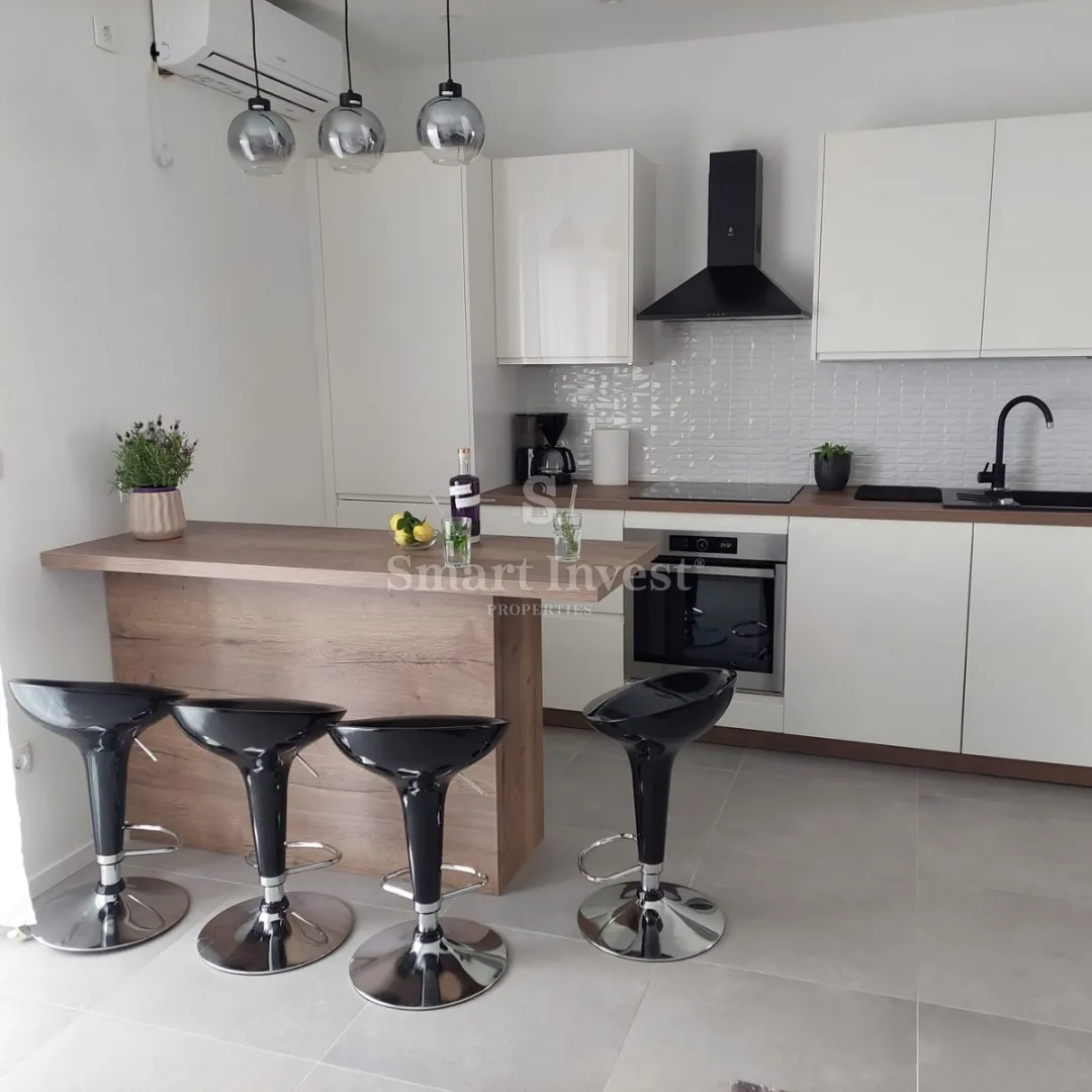 MATULJI - STROGI CENTAR, novouređen stan za najam - cover