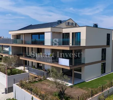 NOVIGRAD, moderan stan od 115.93 m2 s pogledom na more - cover