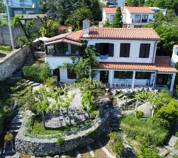 POBRI, kuća s velikom okućnicom - cover