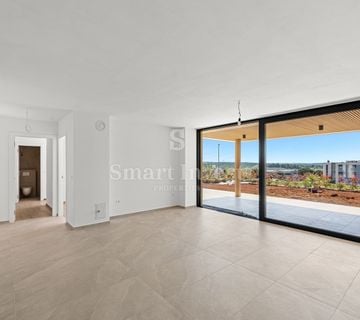 NOVIGRAD, moderan stan od 100.10 m2 s pogledom na more - cover