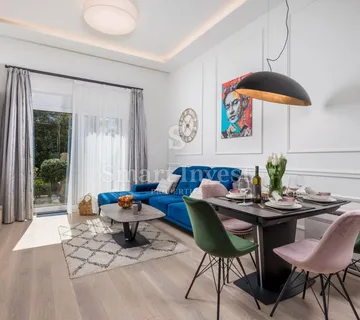 OPATIJA - CENTAR, novouređen stan 2S+DB s vrtom! - cover