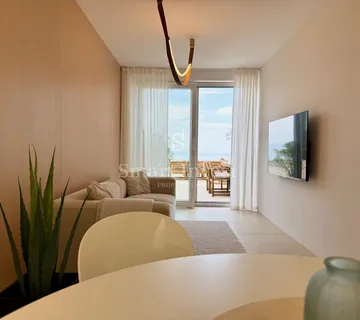 LOVRAN, stan 2S+DB s terasom i pogledom na more, EKSKLUZIVNO SAMO KOD NAS! - cover