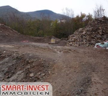 MATULJI, zemljište od 1.567 m2 s građevinskom dozvolom za halu - cover
