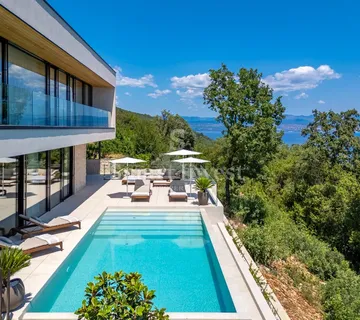 MOŠĆENIČKA DRAGA, luksuzna vila s panoramskim pogledom na more - cover