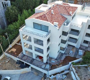 OPATIJA - CENTAR, stan od 75,68 m2 sa okućnicom 75,53 m2 - cover