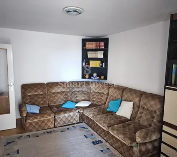 PODMURVICE, useljiv stan 2SKL s lođom i pogledom na more - cover