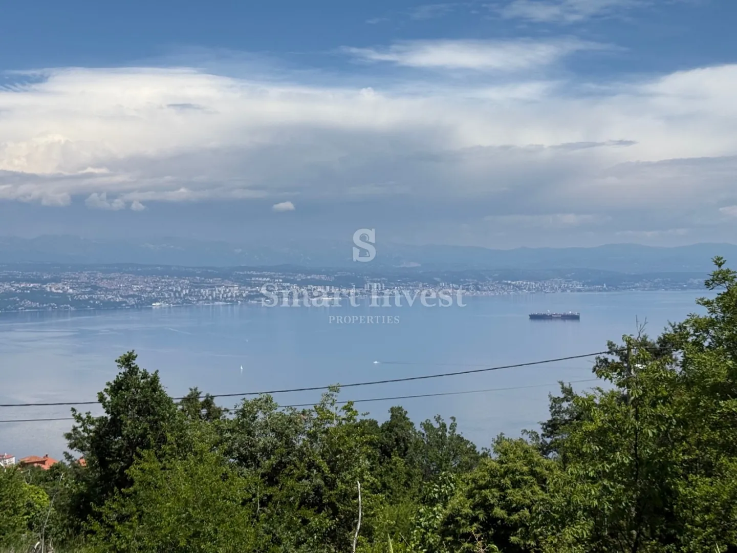 LOVRAN - TULIŠEVICA, zemljište od 1343 m2 s građevinskom dozvolom - cover