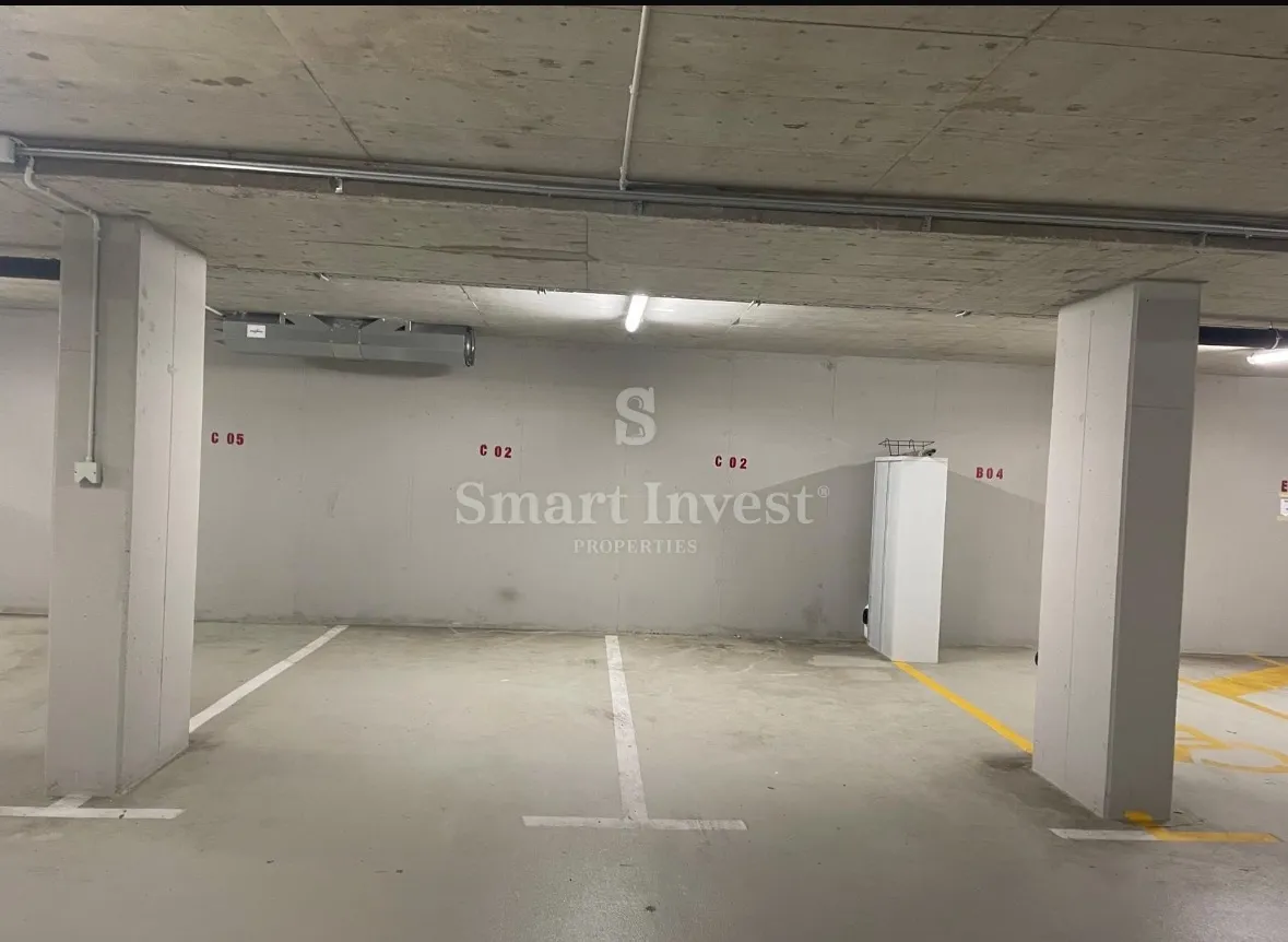 OPATIJA, 1 garažno mjesto! - cover