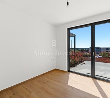 NOVIGRAD, moderan stan od 134.99 m2 s pogledom na more - cover