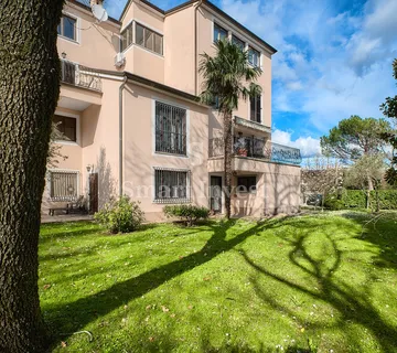 OPATIJA, samostojeća kuća u blizini mora  - cover