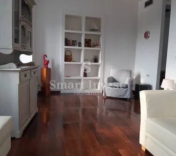 RIJEKA - CENTAR, prostran stan od 164 m2 s pogledom na more - cover