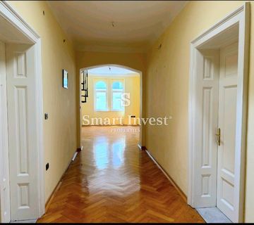 OPATIJA - CENTAR, stan od 189 m2 s pogledom i parkingom - cover