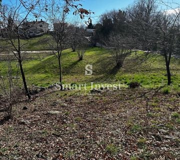 MATULJI - JUŠIĆI,  građevinsko zemljište od 2728 m2 - cover