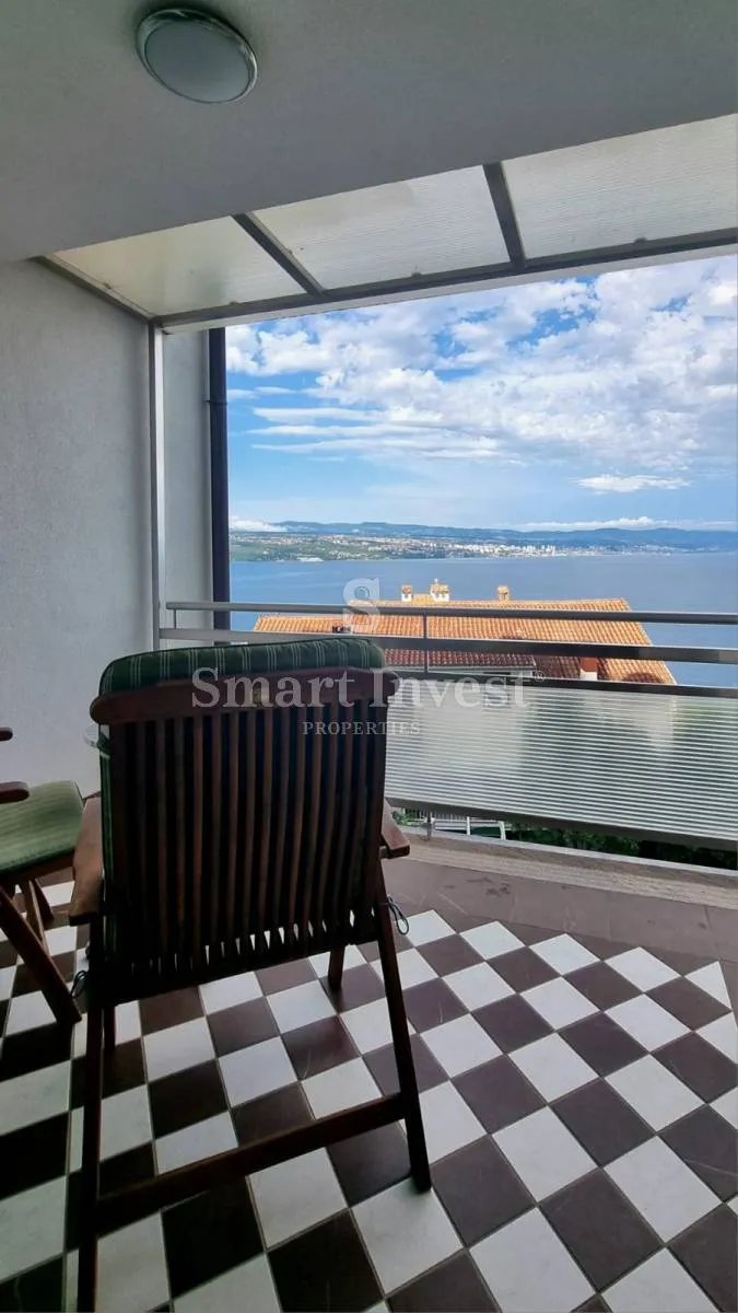 OPATIJA, komforan stan 2S+DB s pogledom na more i garažom - cover