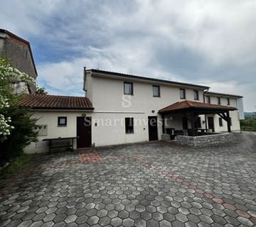 ŠAPJANE - MATULJI, kuća sa 2000 m2 parkinga  - cover