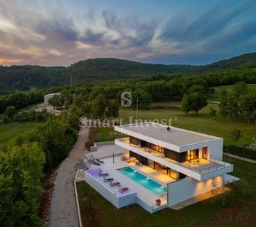 GROŽNJAN, luksuzna dizajnerska vila, novogradnja 682 m2 - cover