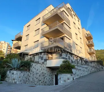 OPATIJA - CENTAR, LUKSUZNI STAN 2S+DB S POGLEDOM NA MORE I GARAŽOM (S13) - cover