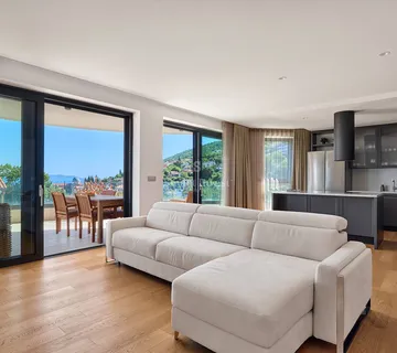 OPATIJA, stan 3S+DB s bazenom *** EKSKLUZIVNO SAMO KOD NAS *** - cover