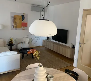 Lijepi stan na Črnomercu i parking-najam! - cover