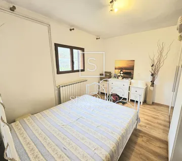 Labin, Samostojeća Kuća S Pogledom Na More I Velikim Dvorištem