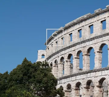 Pula, Stan Sa 3 Spavaće Sobe 2. Kat - B4