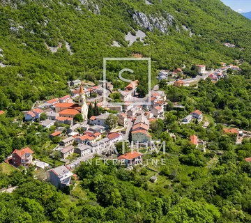 GRIŽANE, DVA GRAĐEVINSKA TERENA - cover