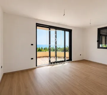 Ika, Dvosoban Stan S Krovnom Terasom U Novogradni - Ika, Opatija