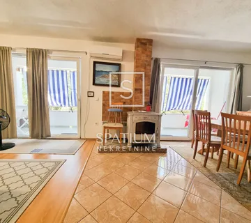 Novi Vinodolski, Apartmanska Kuća 50 Metara Od Mora