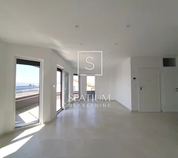 Crikvenica, Novogradnja Stan Na Drugom Katu