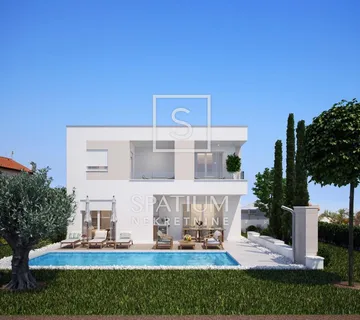 POREČ, MODERNA KUĆA 2KM OD MORA I CENTRA GRADA - cover