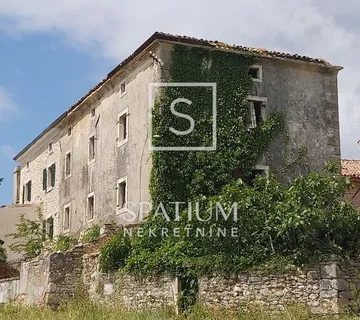 BARBAN, KAMENA KUĆA ZA ADAPTACIJU - cover