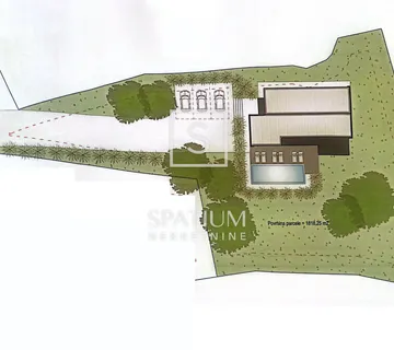 Pićan, Zemljište S Projektom Kuće S Bazenom