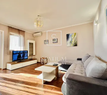 KOSTRENA, TROSOBAN STAN ZA DUGOROČAN NAJAM - cover