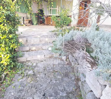 CRIKVENICA, PRIMORSKA DVOJNA KUĆA SA PANORAMSKIM POGLEDOM - cover