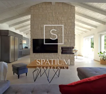 JADRANOVO, VILA S PANORAMSKIM POGLEDOM - cover