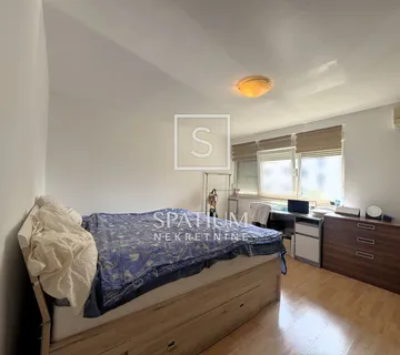 DONJA VEŽICA, DVOSOBAN STAN - cover