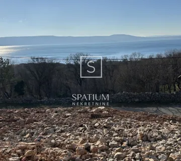 NOVI VINODOLSKI, GRAĐEVINSKO ZEMLJIŠTE S POGLEDOM NA MORE - cover