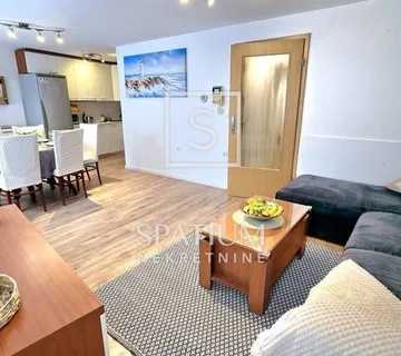 SELCE, CRIKVENICA, KUĆA BLIZU CENTRA I MORA - cover