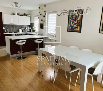 VIŠKOVO, NAMJEŠTEN DVOETAŽNI OBITELJSKI STAN  - cover