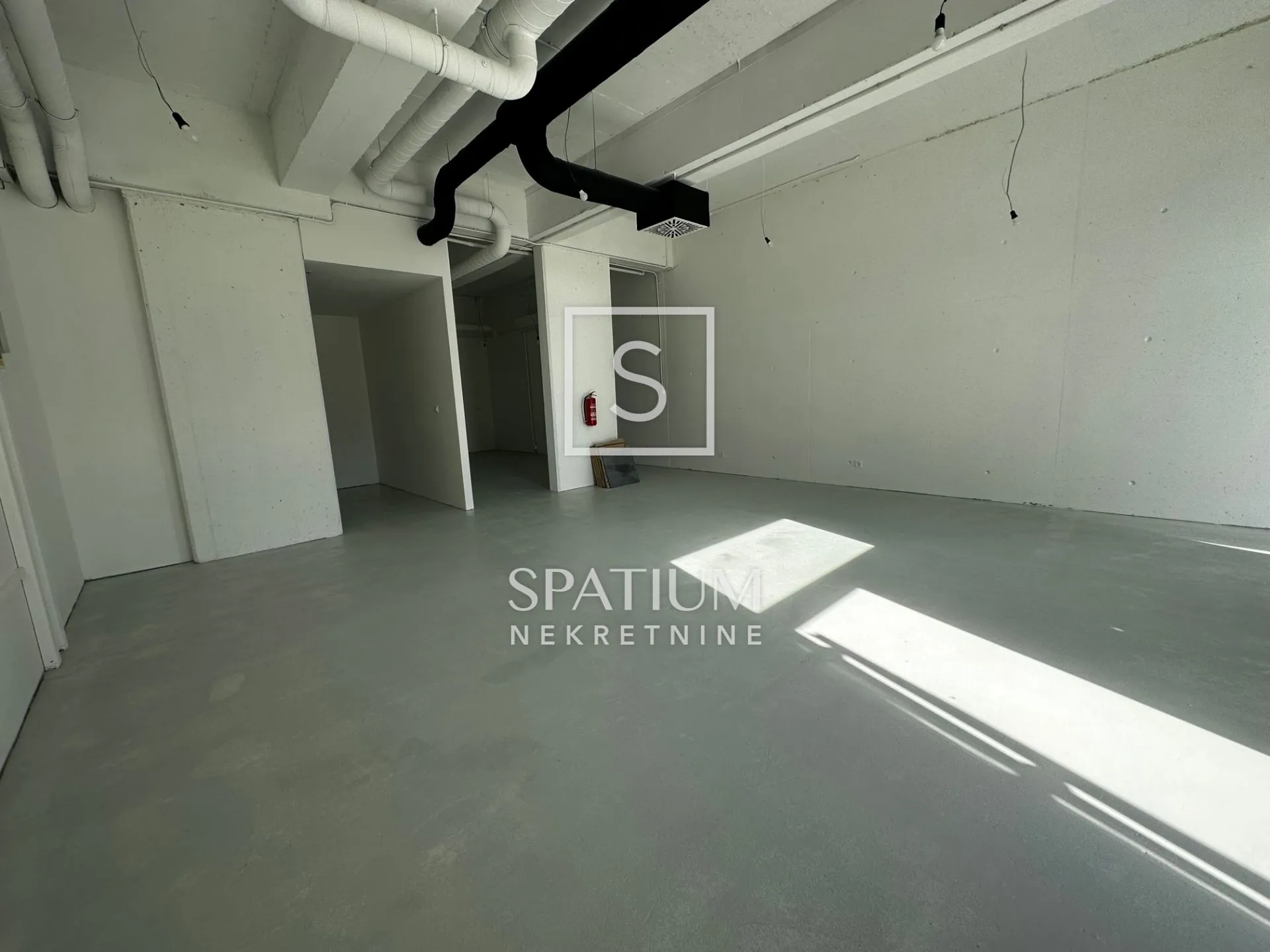 MARTINKOVAC, POSLOVNI PROSTOR - cover