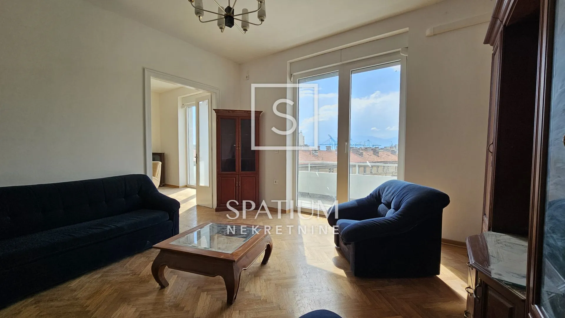 POTOK, ČETVEROSOBAN STAN S GARAŽOM - cover