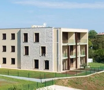 LABIN, LUKSUZAN STAN U CENTRU S POGLEDOM NA MORE - cover