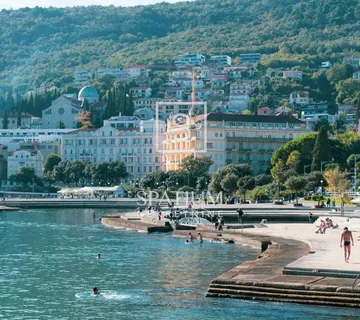 OPATIJA, STAN S PARKINGOM U STROGOM CENTRU - cover