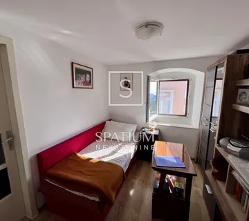 OPATIJA, KUĆA U BLIZINI CENTRA ZA ADAPTACIJU - cover