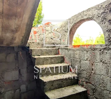 GRIŽANE, ZEMLJIŠTE S GRAĐEVINSKOM DOZVOLOM - cover