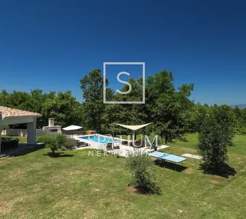 KRŠAN, KUĆA SA BAZENOM NA PROSTRANOJ OKUĆNICI OD 4.200 m2 - cover