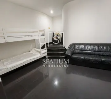 BAKAR, STAN ZA NAJAM RADNICIMA - cover