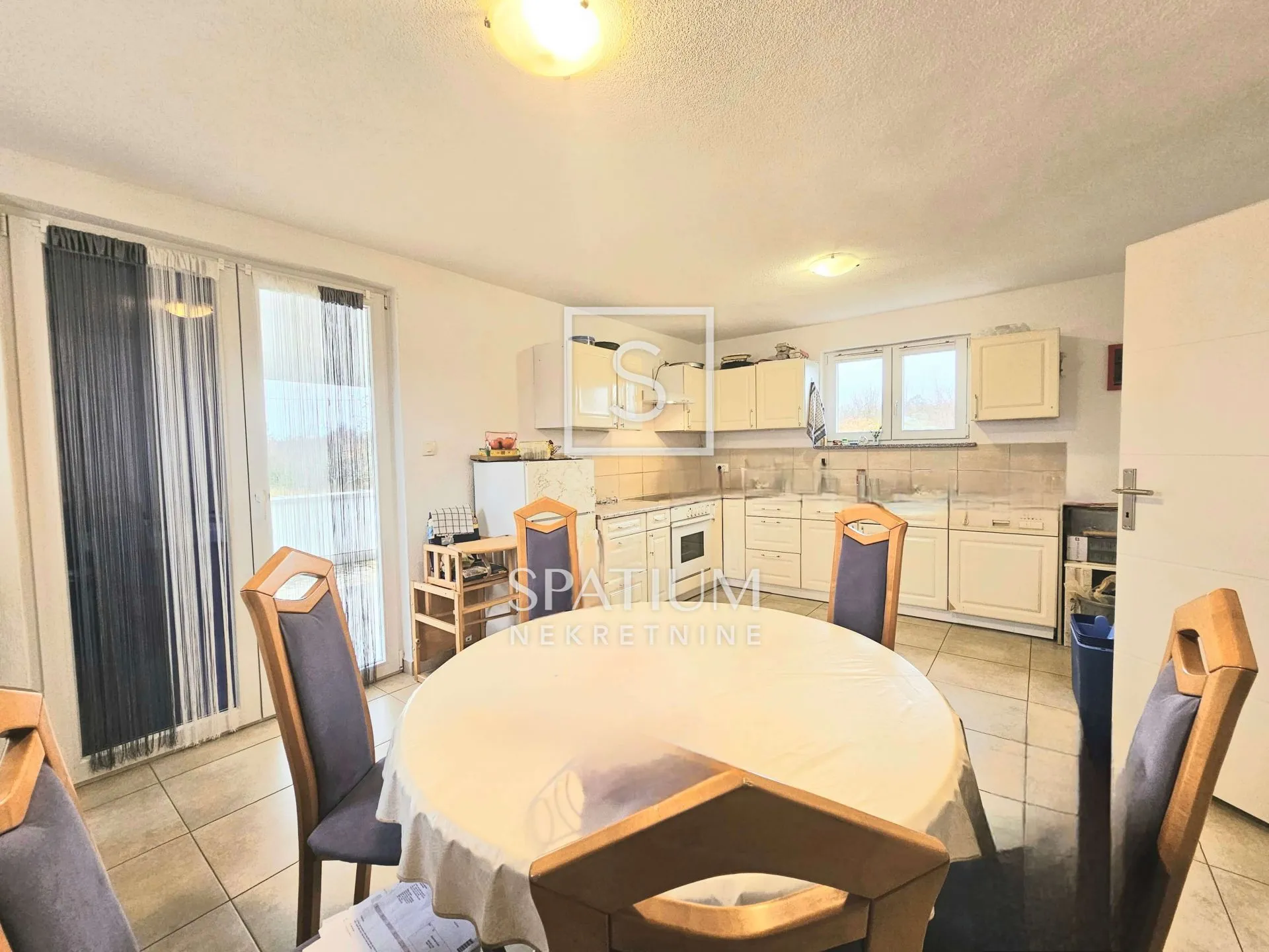 LABIN, SAMOSTOJEĆA KUĆA U BLIZINI MORA  - cover