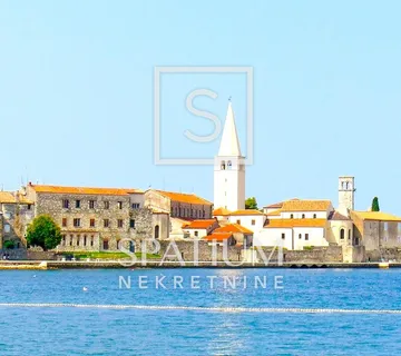 POREČ, MODERAN DVOSOBNI STAN NA 2. KATU S PANORAMSKIM POGLEDOM NA MORE - cover